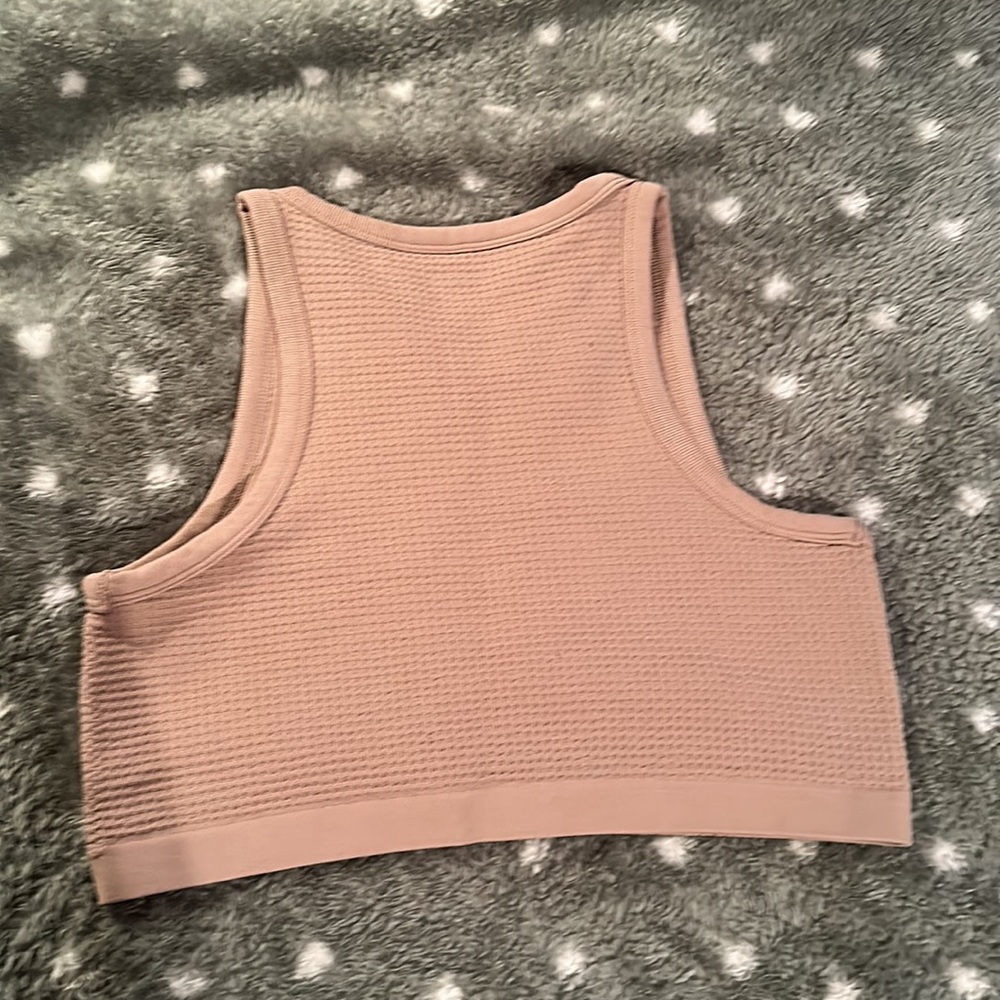 🌷2/22🌷Garage Ribbed Tank Top - Picture 4 of 5